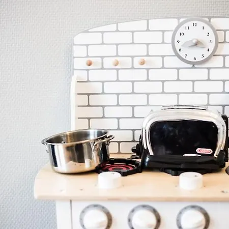 Lägenhet Centrally Located, Refurbished Modern Flat With Views Over The Historic Port Honfleur