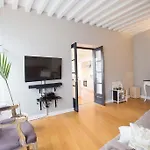 Appartamento Centrally Located, Refurbished Modern Flat With Views Over The Historic Port